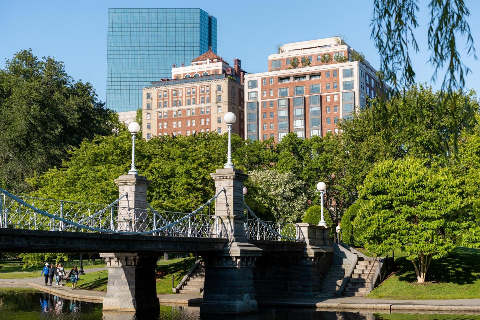 מלון The Newbury בוסטון מראה חיצוני תמונה The Charles River Esplanade